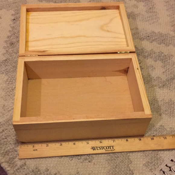 Handmade Wood Box with Ashley Engraved into Top Pattern 50% WHEN BUNDLING 2 OR M - Picture 7 of 8